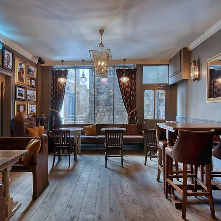 The Fat Badger אורחן 4*