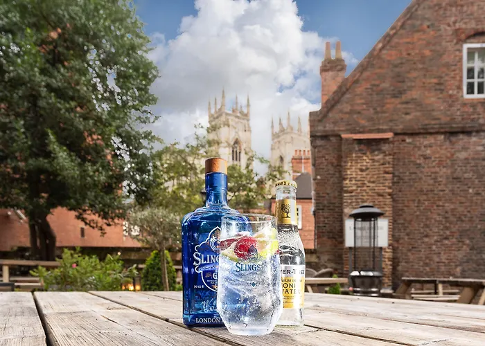 The Fat Badger Inn 4*