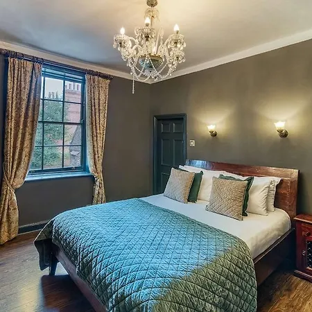 The Fat Badger Мини-отель 4*